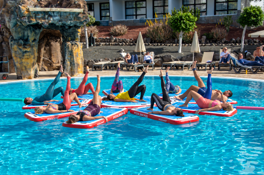 POOLMAT: cómo convertir una piscina en un estudio flotante para clases colectivas